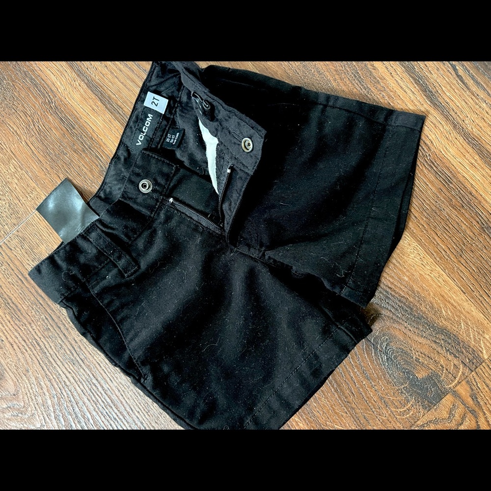 2T TODDLER Boys VOLCOM shorts